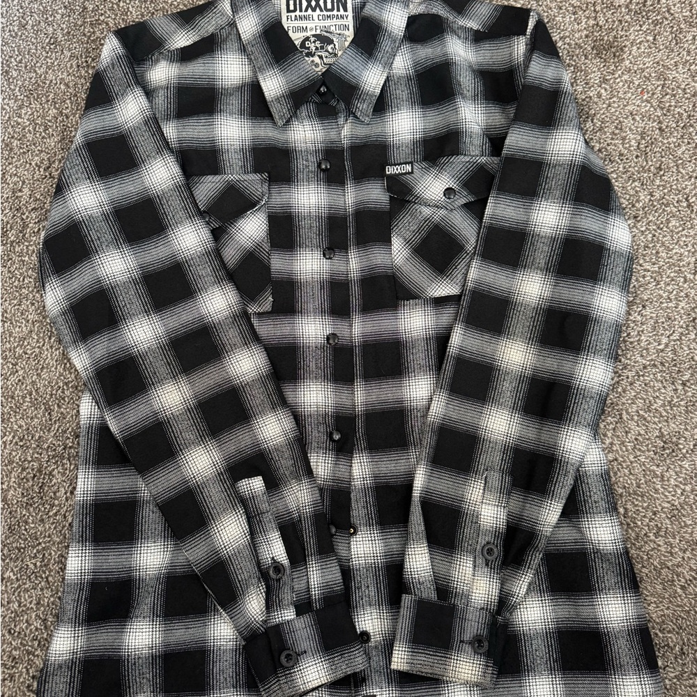 DIXXON form and function Women’s Plaid Womens Button Down flannel